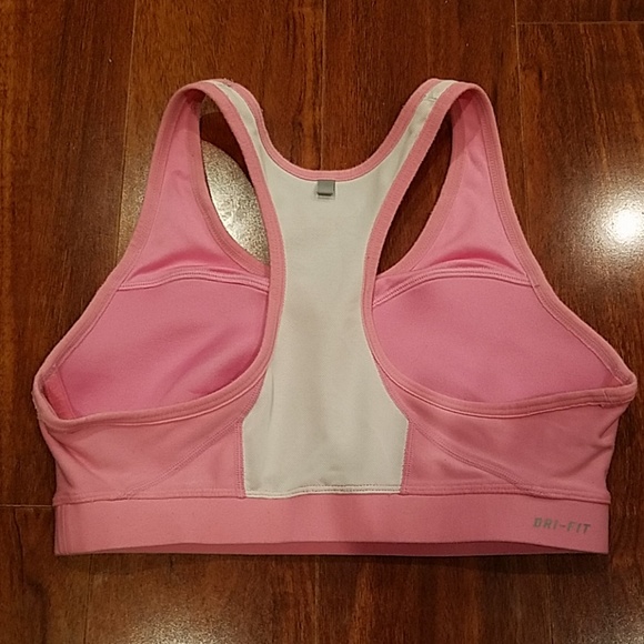 Nike sports bra size S - Picture 2 of 5